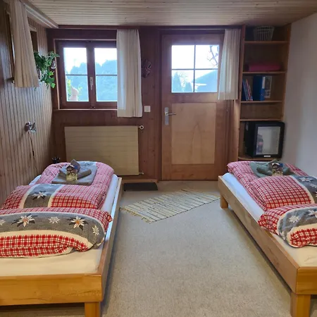Mon Reve-Chalet Room-Lake Thun & Alpine View Sigriswil